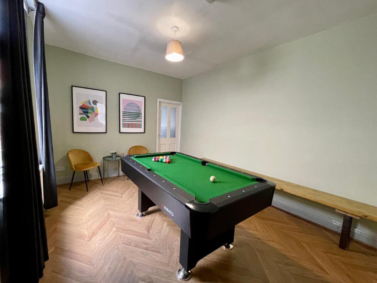 Edwardian City Centre House For Big Groups, Offroad Parking & Hot Tub! Cardiff Bagian luar foto