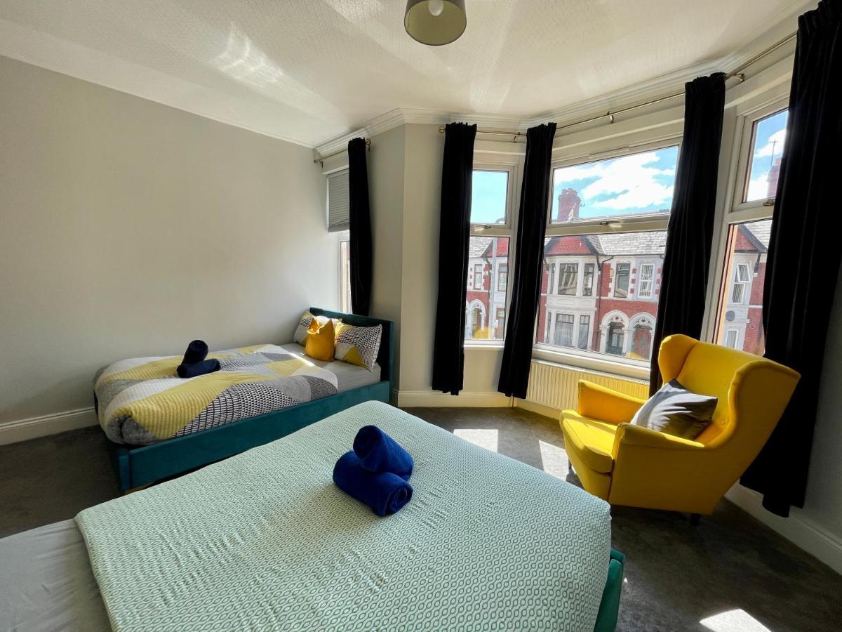 Edwardian City Centre House For Big Groups, Offroad Parking & Hot Tub! Cardiff Bagian luar foto